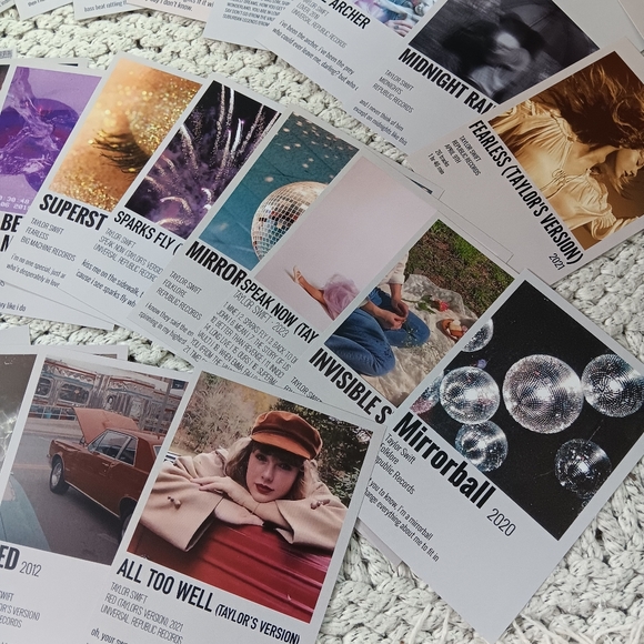 Taylor Swift Poster and 50 4x6 Photo Cards - Picture 4 of 6